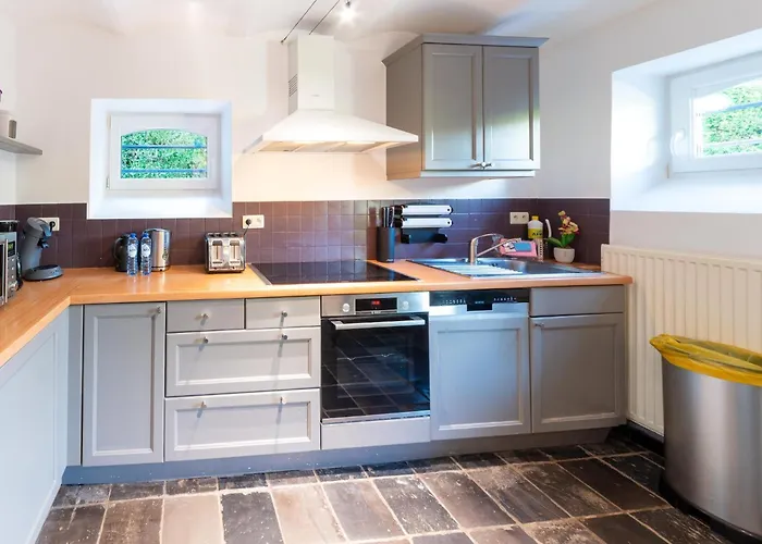 In Near Thermal Baths